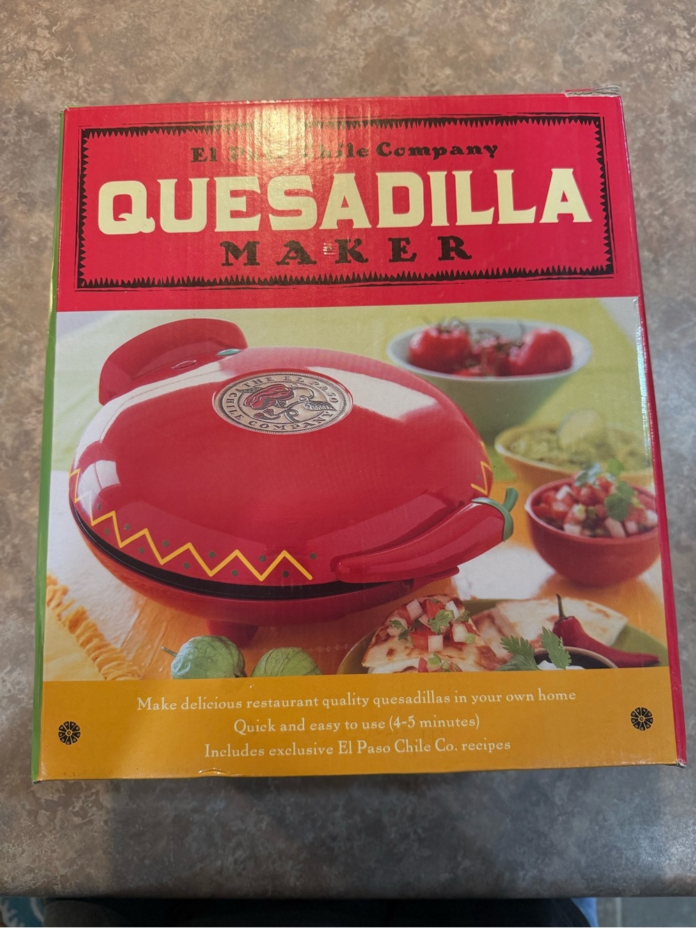The El Paso Chile Company Quesadilla Maker in box kitchen appliance barely used